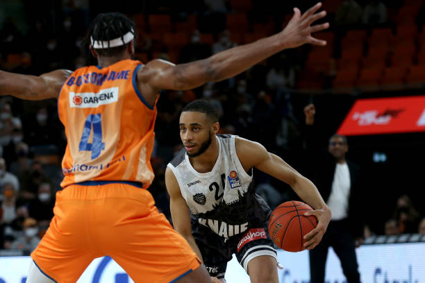 割成散乱的 割成散乱的